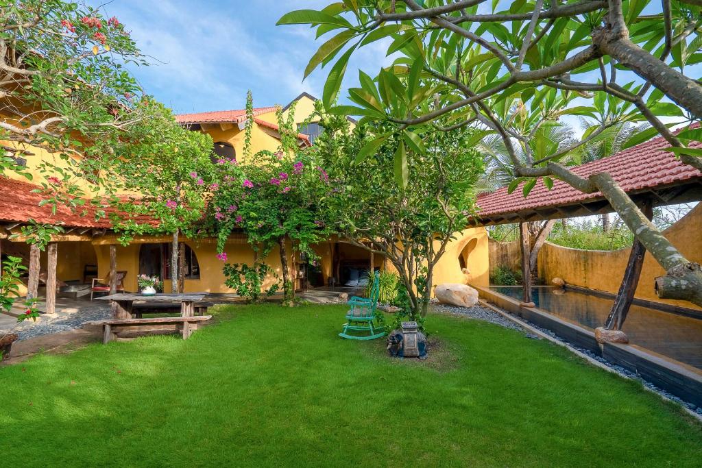 BEN Beachside 3BR Villa - An Bang beach by BEACHSIDE BOUTIQUE HOMES