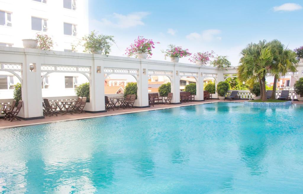 Pearl River Hotel