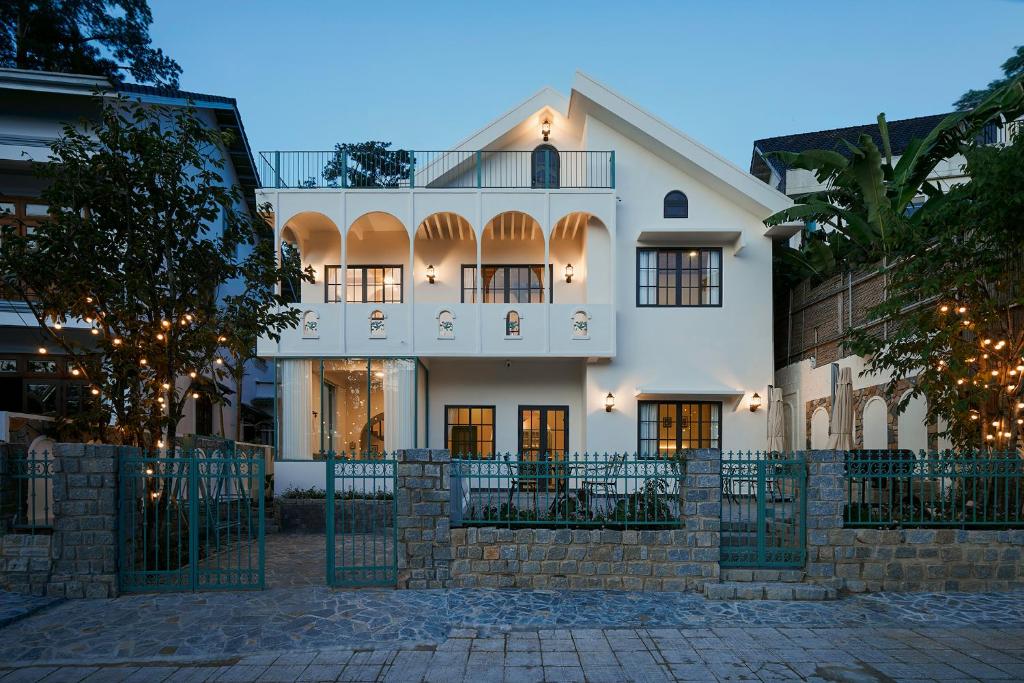Casa Villa - charming symphony in Dalat center