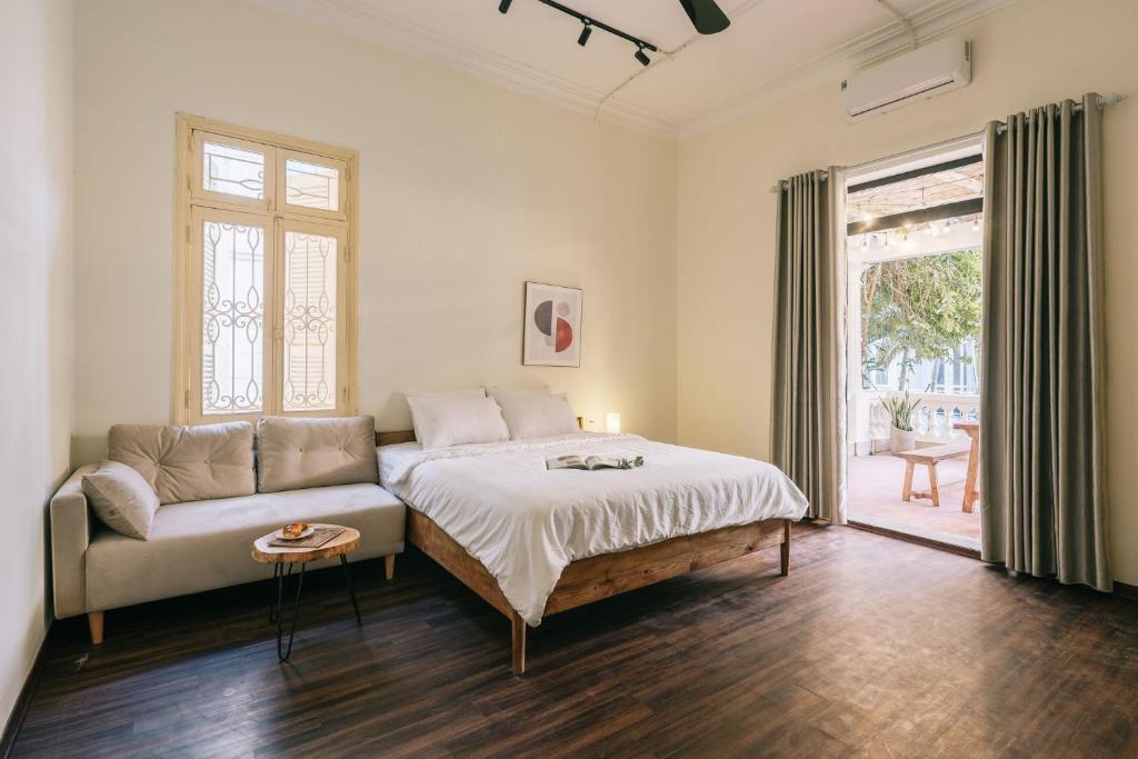 Charming Vintage Retreat Near Hanoi Top Sights
