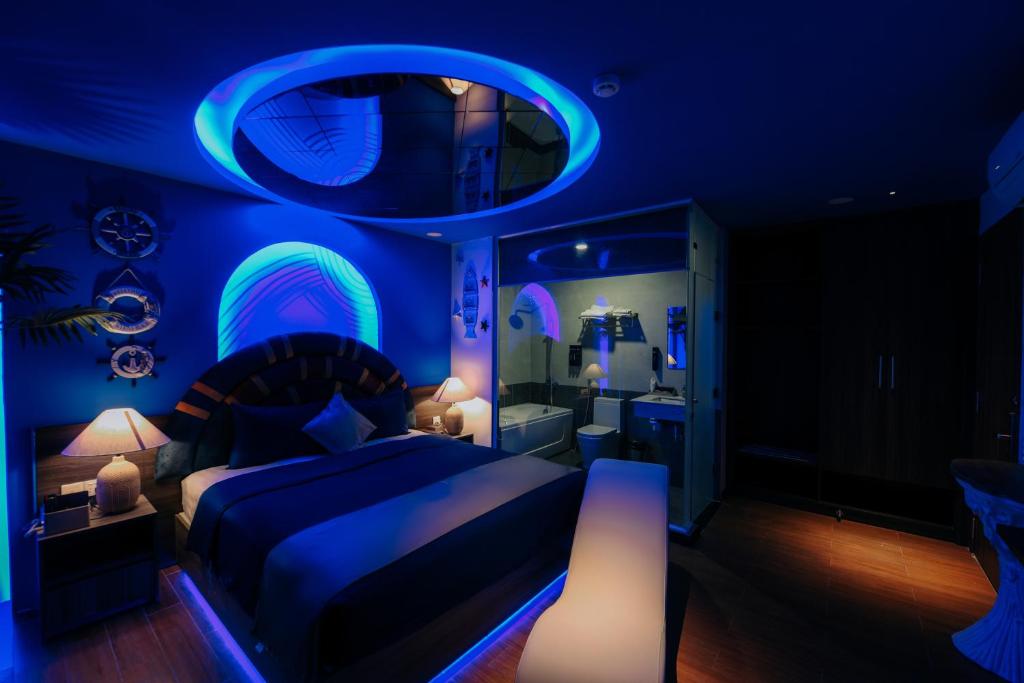 Chiic House Hotel - Khách sạn tình yêu
