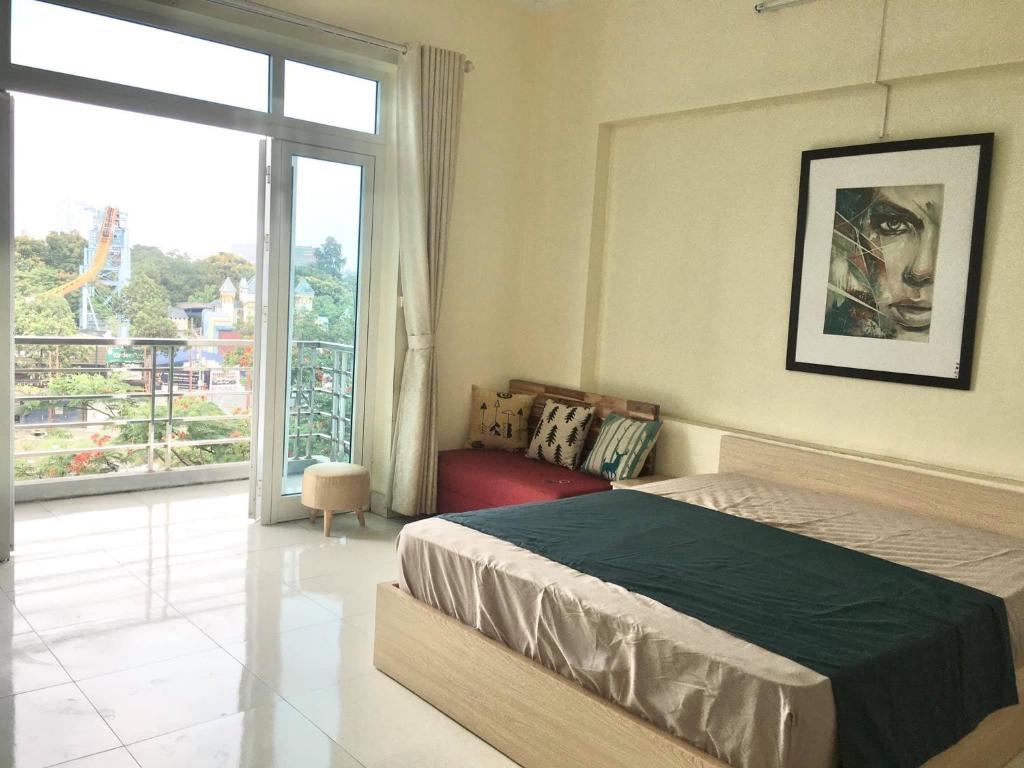 1341 Chilling view spacious balcony close Ho Tay full sunlight