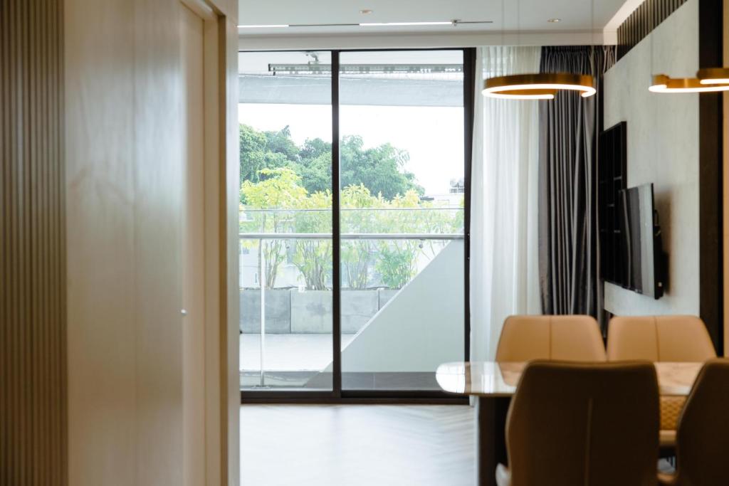 Cozy Home - Green Diamond Ha Long