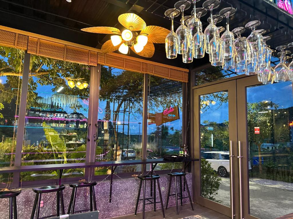 Eden Hotel Cát Bà