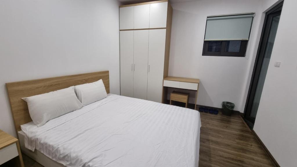 Era Apartment Khuc Thua Du