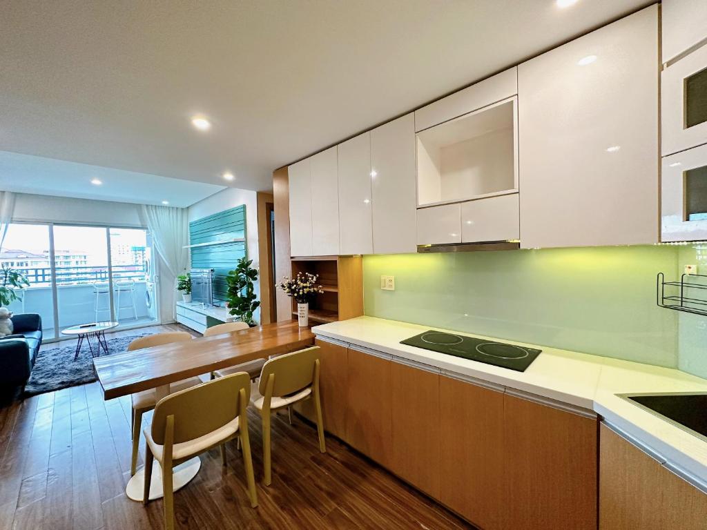 Friendly Apartment on My Khe beach