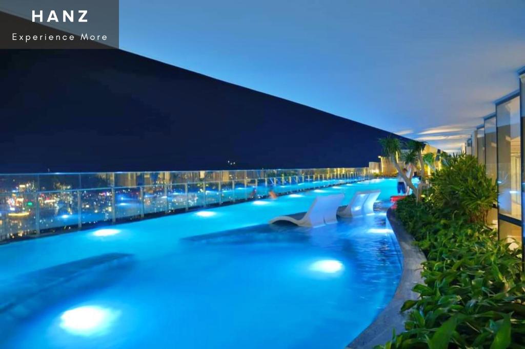 HANZ Business Suite The Song Grand Residence