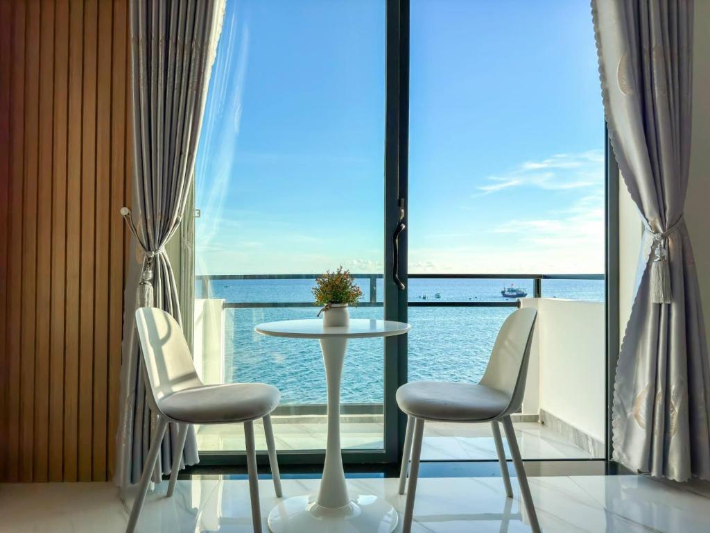 Havana Hotel Phú Quý - by BAY LUXURY