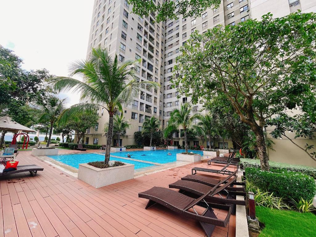 HHomes - Serene 1 Bedroom Nice view & Pool GYM BBQ at Masteri Thao Dien District 2