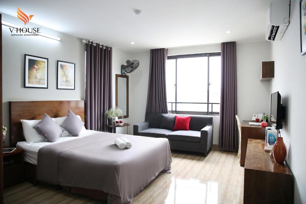 V House 6 Serviced Apartment