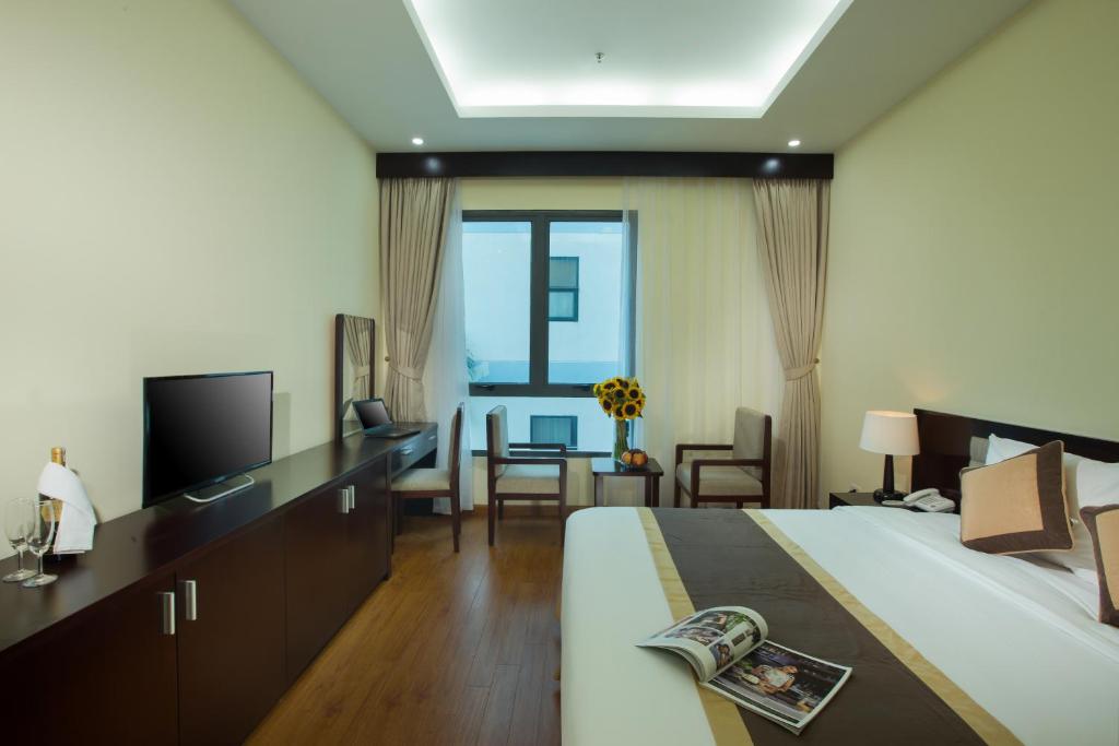 TQT Hotel