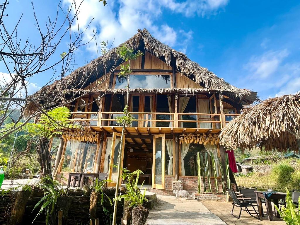 Lao Chải riverside stay&coffee