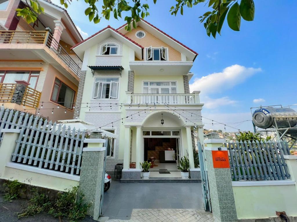 Late December Homestay