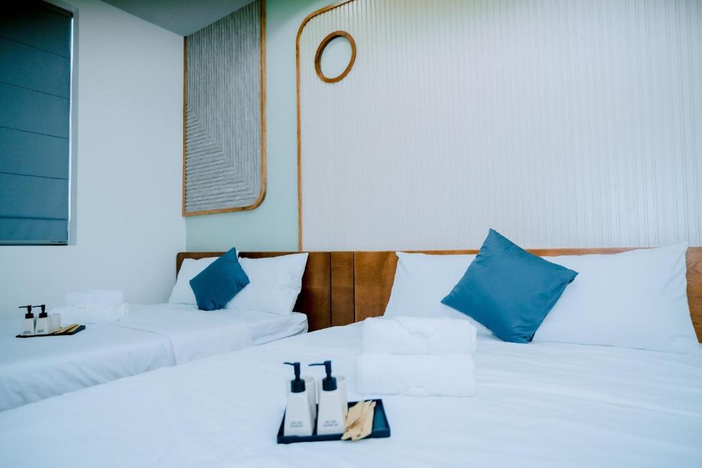 LEE VII Hotel