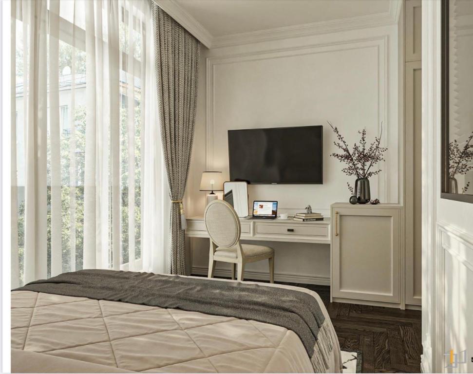 Louis House