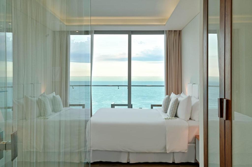 Romantic APT with SeaView - Beachfont