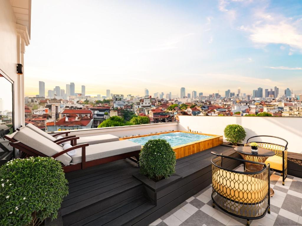 Minerva Premium Hotel