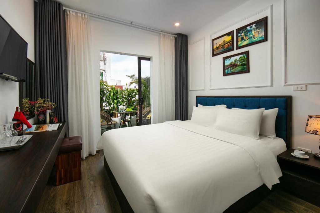 Dream Central Hotel