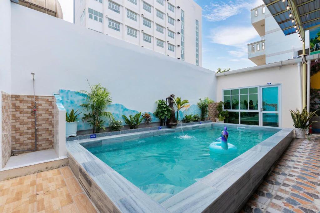 Nhà Phố Có Hồ Bơi Trung Tâm Quảng Trường Bãi Sau