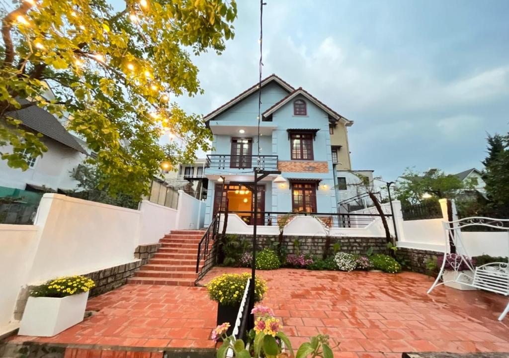 NHỚ House IV