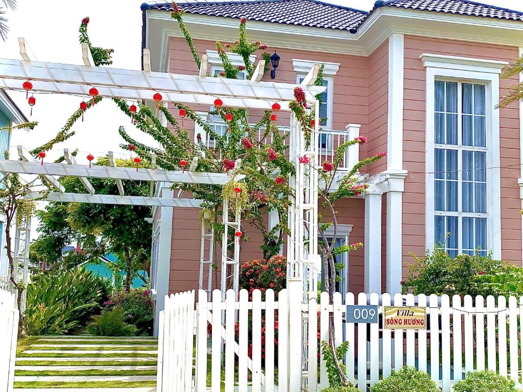 Novaworld Phan Thiết - Villa Song Huong