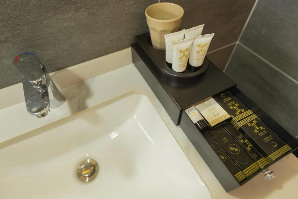 Olagi Hotel 2