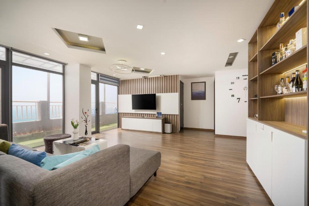 Penhouse MuongThanh Da Nang 3BR-41F seaview
