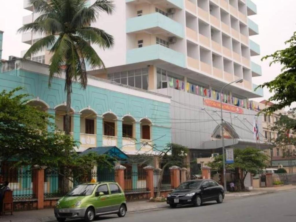 Bank Star Hotel