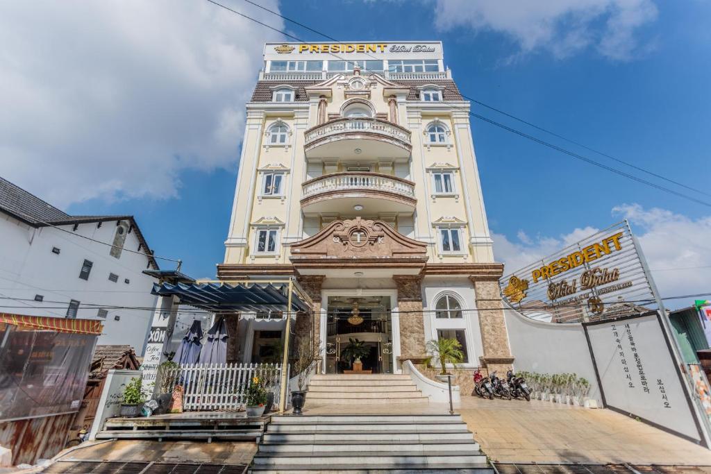 President Hotel