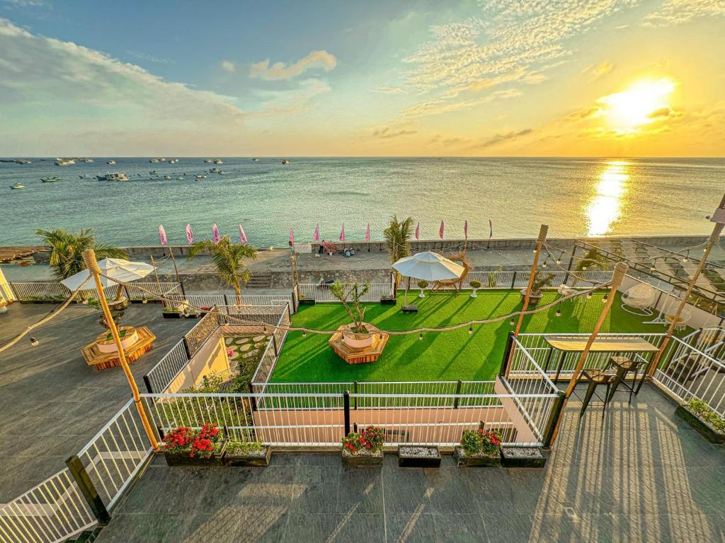 Queen Sea Resort - Đảo Phú Quý