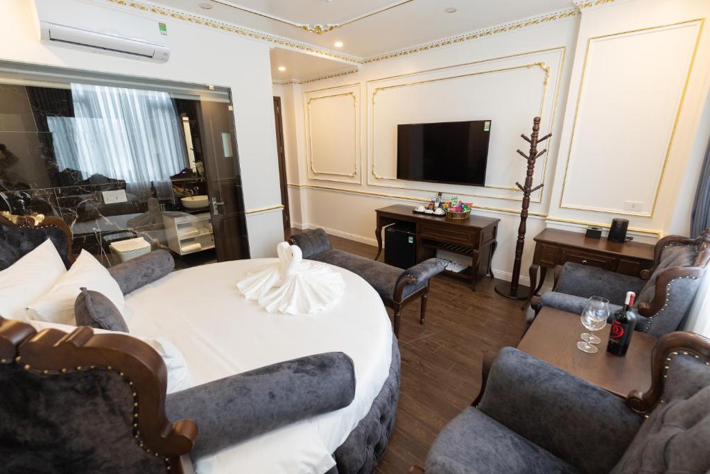 Royal Dương Nội Hotel