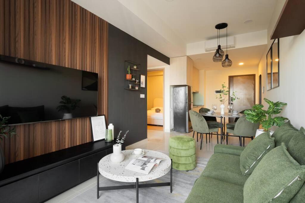 Saigon Staycation, 2Brs+1Wc, D1, View Bitexco