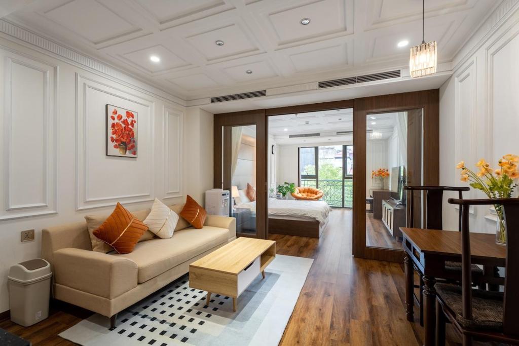 Spacious center boutique