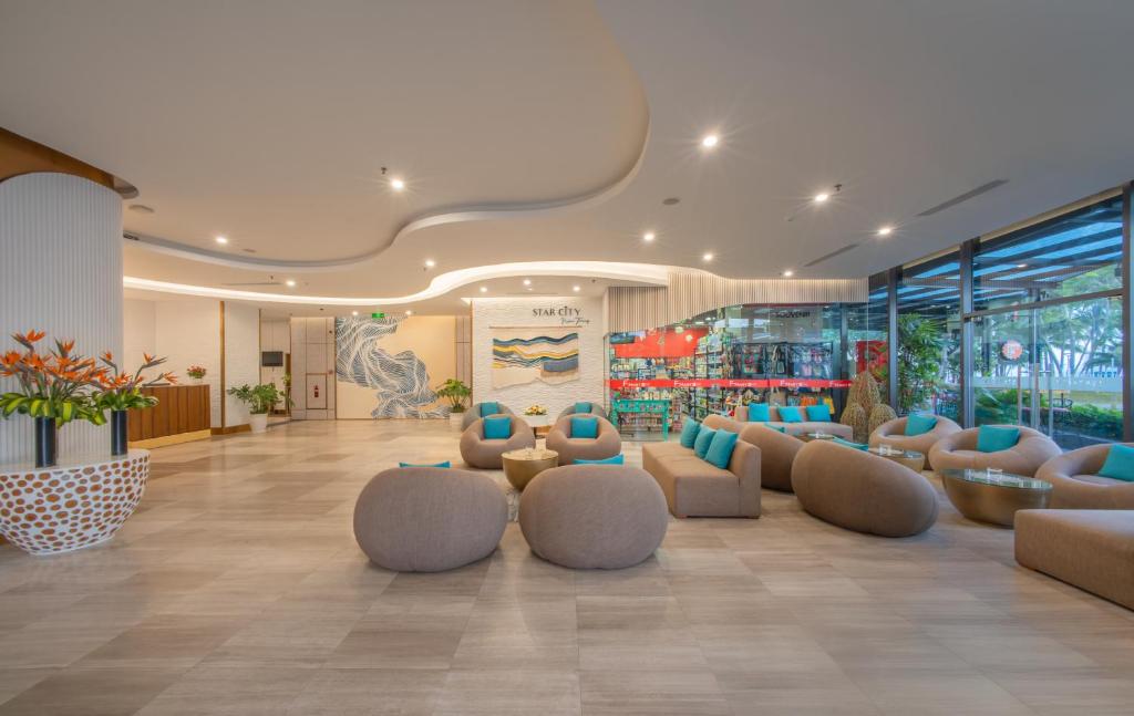 Starcity Hotel & Condotel Beachfront Nha Trang