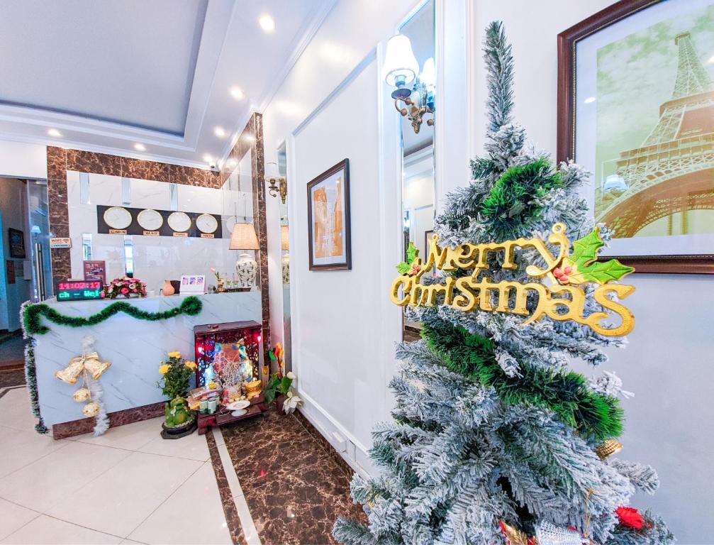 Thế Kỷ Mới Hotel