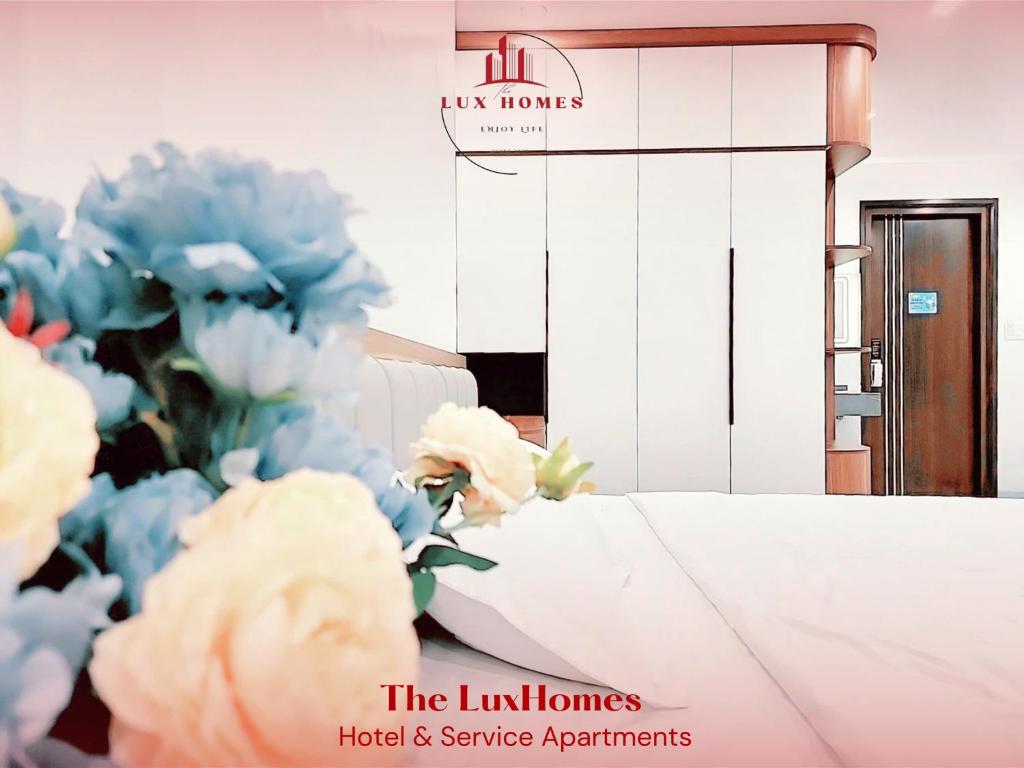 The LuxHomes Apartments 231 Văn Cao