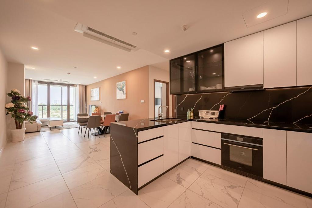 The Metropole Apartment