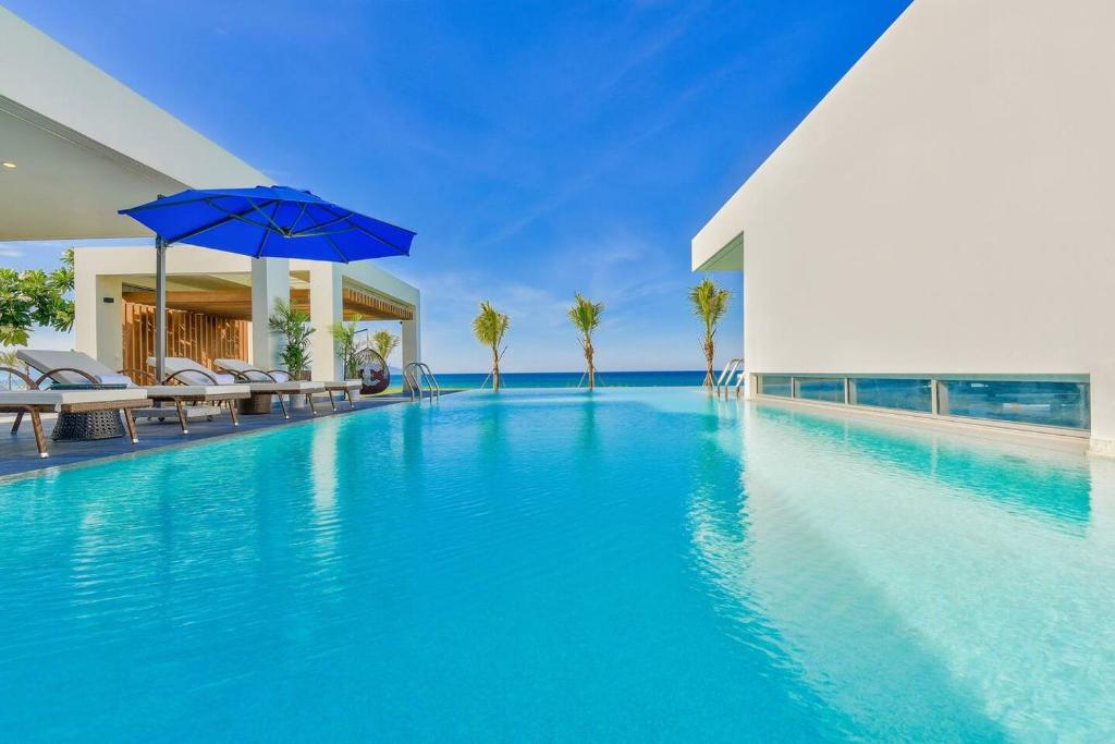 The Oceanfront Villas Da Nang Managed By Abogo