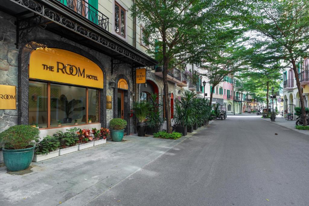 The Room Hotel