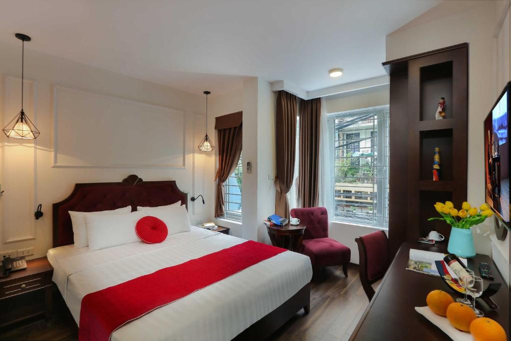 The Sinh Tourist Hotel & Travel