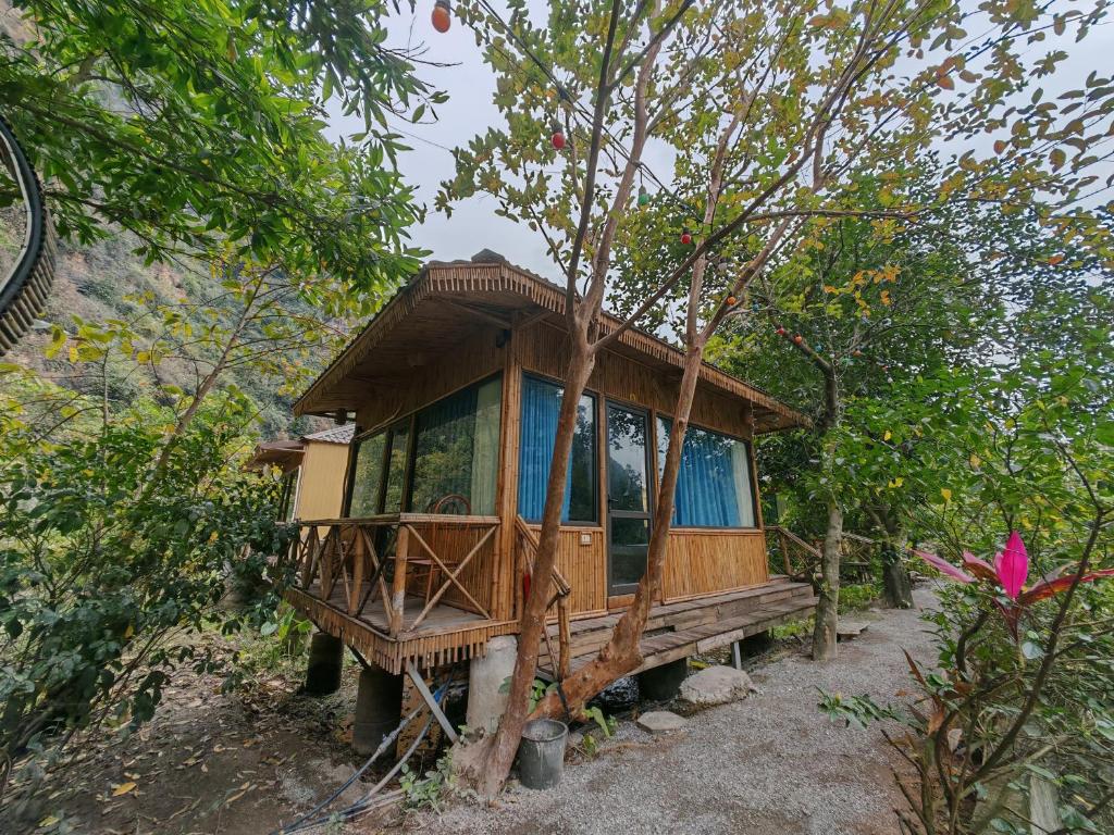 Thung Lũng Xanh Homestay