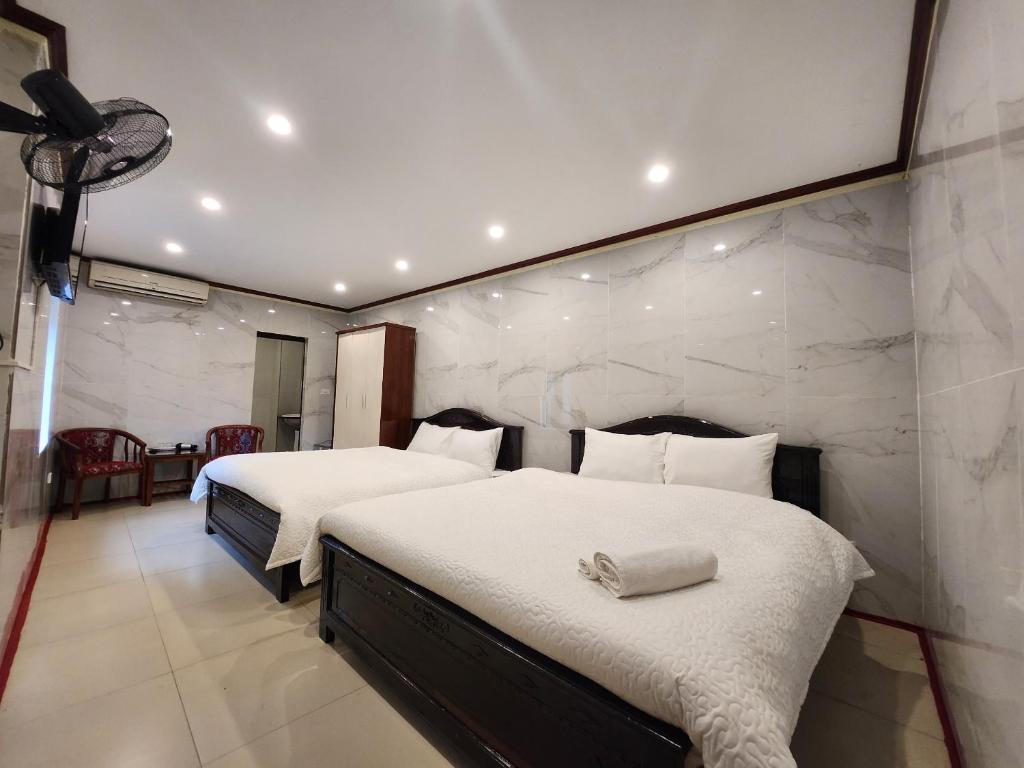 TUAN Central Hotel
