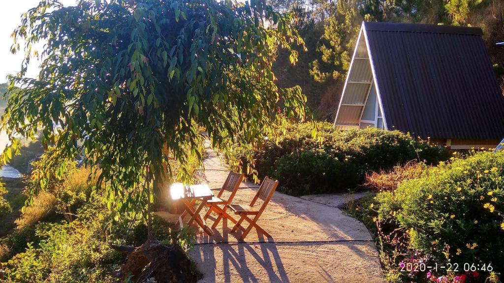 Tuyết Hoa Hòn Bồ Homestay