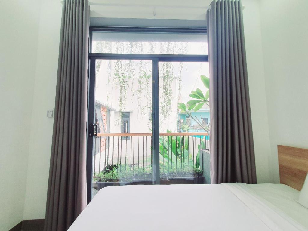 Villa 6BR Da Nang Beach- Pool- BBQ